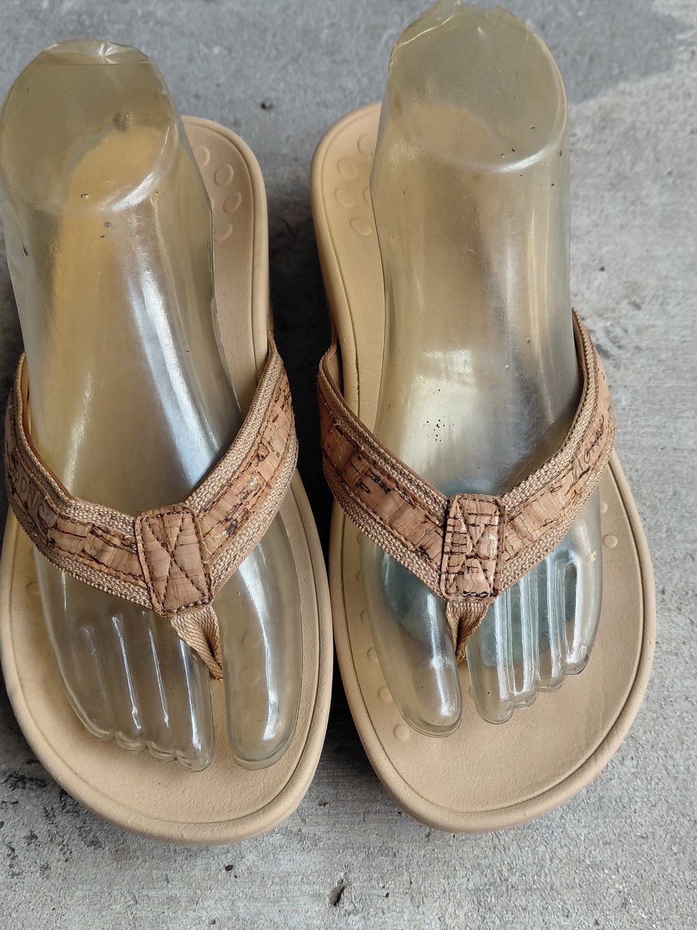 Vionic Tan Wedge Sandals